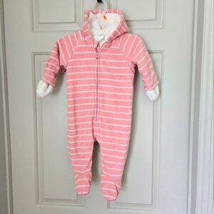 2/$20 Old Navy bunting bag / suit size 3-6 m